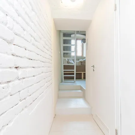 Apartament Casarosa Piccolo-slim And Stylish Apt, *