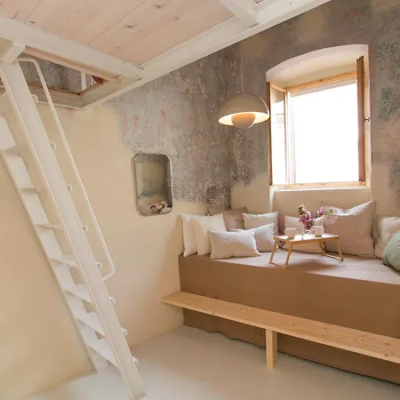 Casarosa Piccolo-slim And Stylish Apt, Daire *